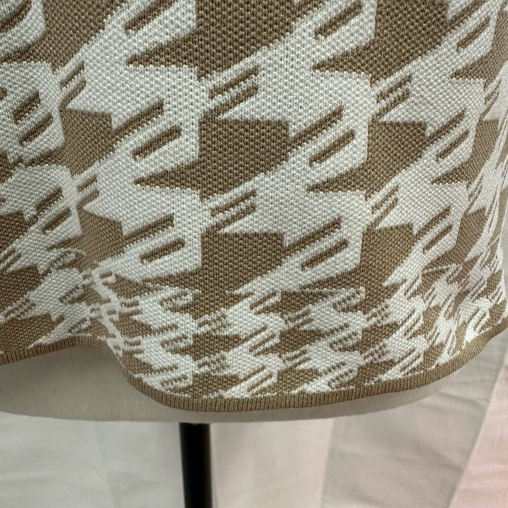 Houndstooth mock neck sleeveless top size M NWT - Picture 13 of 16